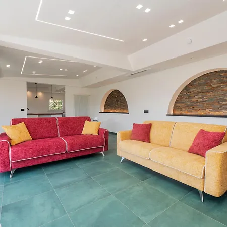 펜션 Villare, Con Piscina Nel In Riviera 라바냐