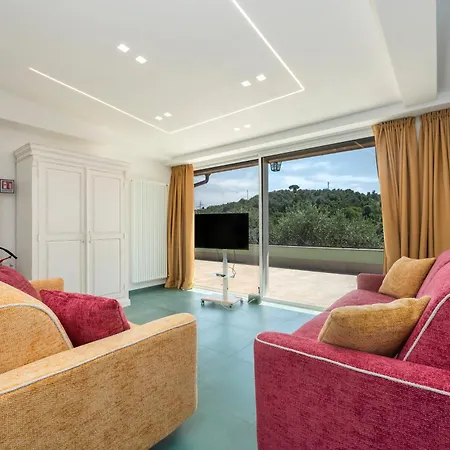 Villare, Con Piscina Nel In Riviera Holiday home Lavagna